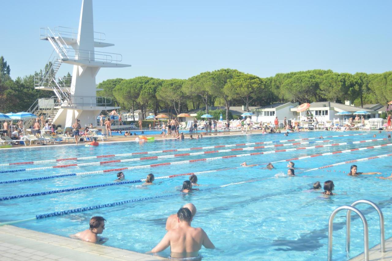 Club Del Sole Marina Julia Family Collection Hotel Exterior foto