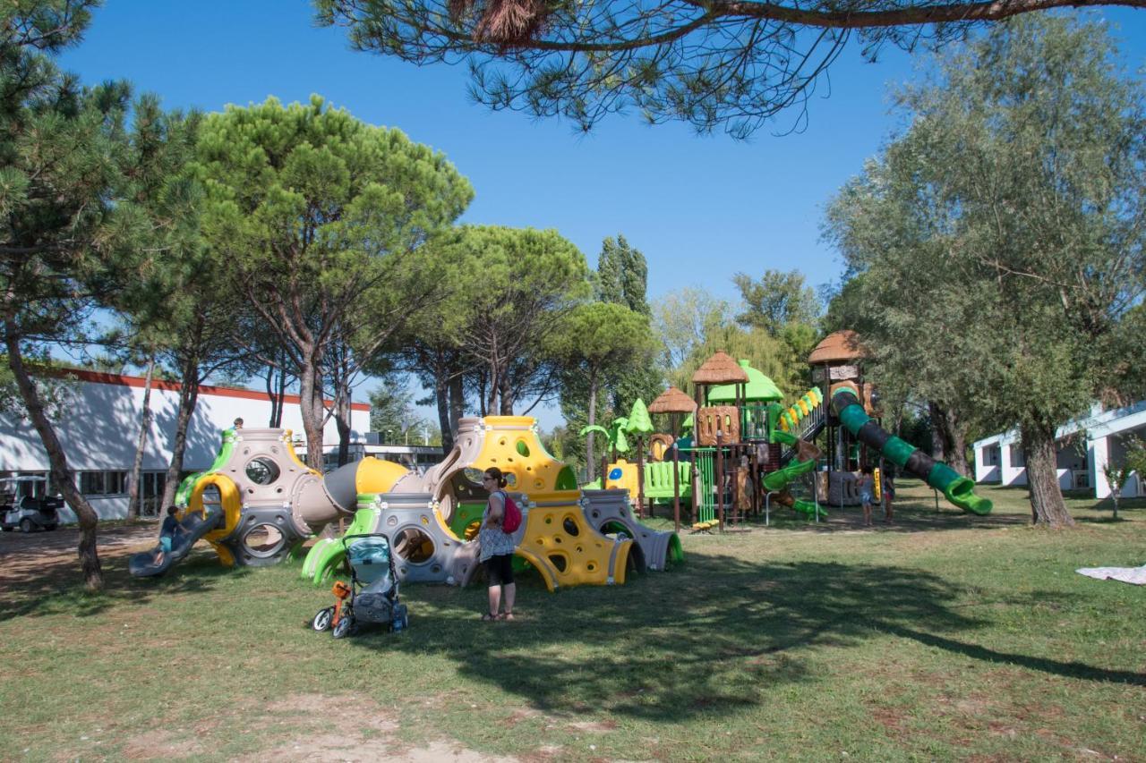 Club Del Sole Marina Julia Family Collection Hotel Exterior foto